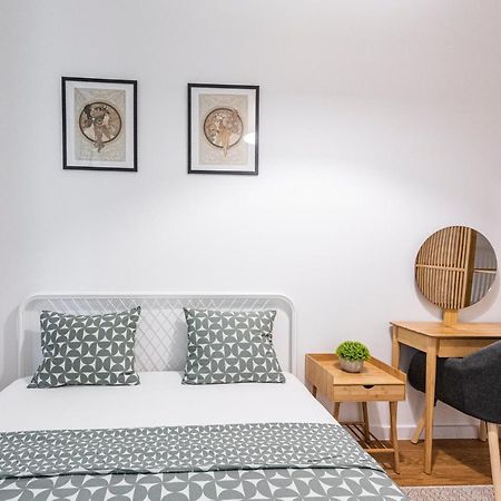 Vertigo One Bedroom Apartment-Free Private Parking Novi Sad Dış mekan fotoğraf