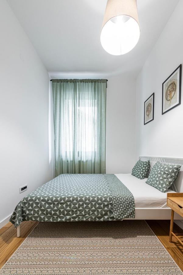 Vertigo One Bedroom Apartment-Free Private Parking Novi Sad Dış mekan fotoğraf