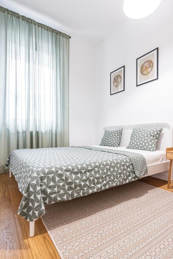 Vertigo One Bedroom Apartment-Free Private Parking Novi Sad Dış mekan fotoğraf