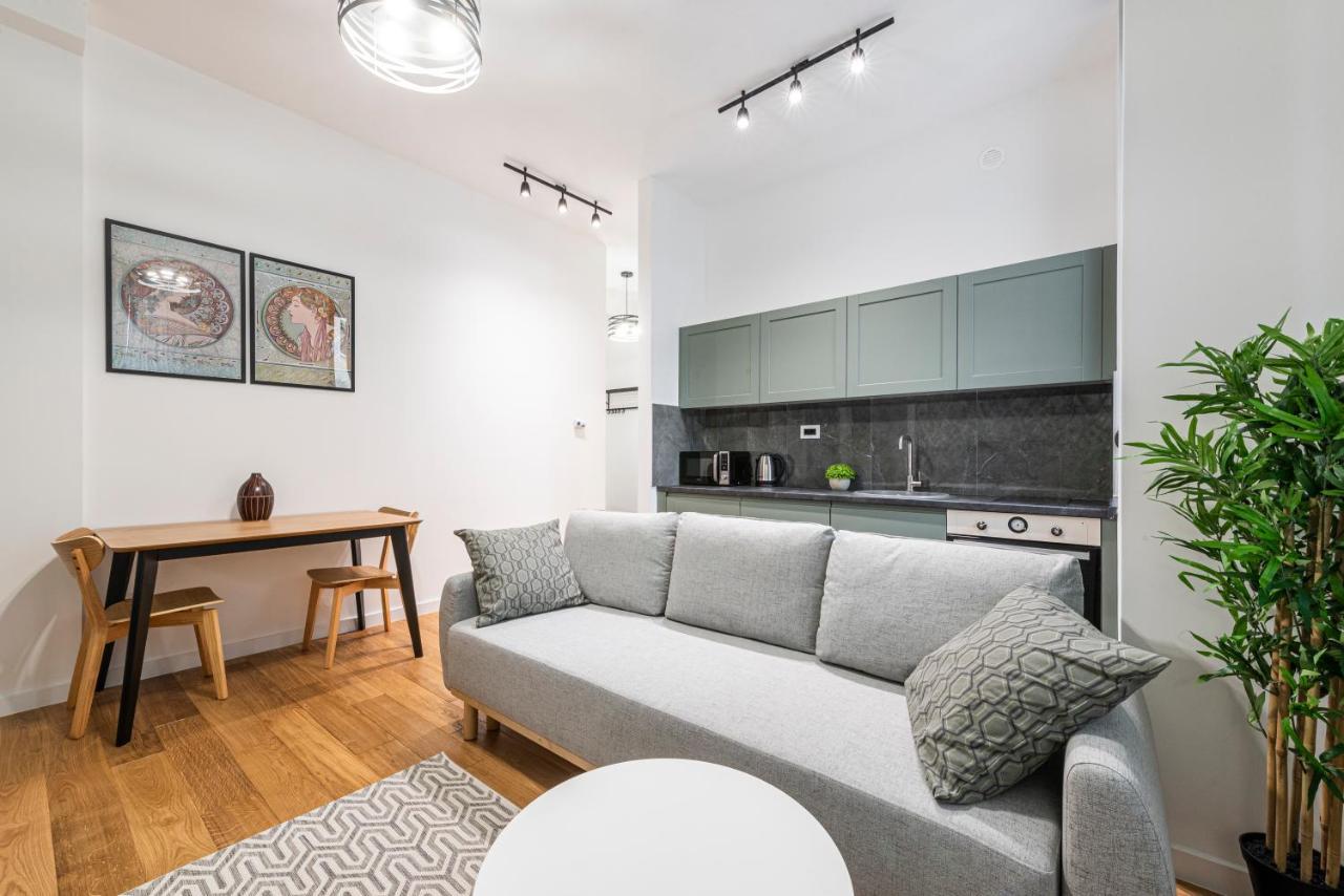 Vertigo One Bedroom Apartment-Free Private Parking Novi Sad Dış mekan fotoğraf