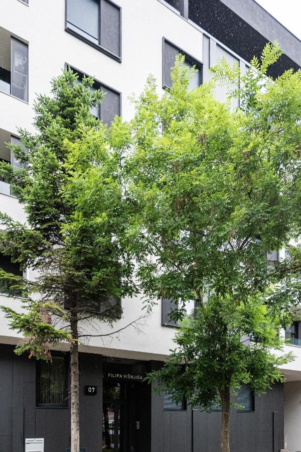 Vertigo One Bedroom Apartment-Free Private Parking Novi Sad Dış mekan fotoğraf